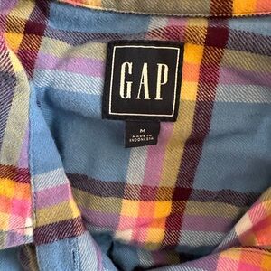 Gap flannel shirt, size medium.